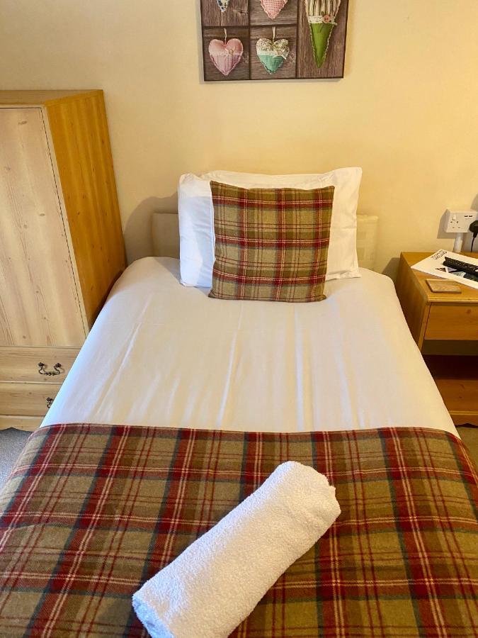 Number 19 Guest House - Self Check In - Under 4 Miles From Barrow In Furness Dalton in Furness Exterior photo
