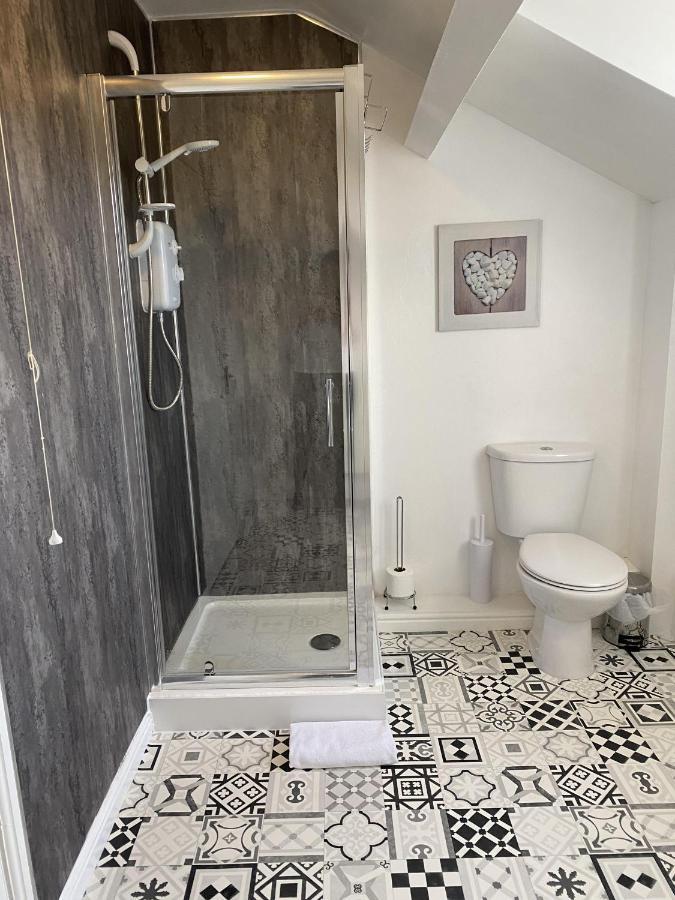 Number 19 Guest House - Self Check In - Under 4 Miles From Barrow In Furness Dalton in Furness Exterior photo