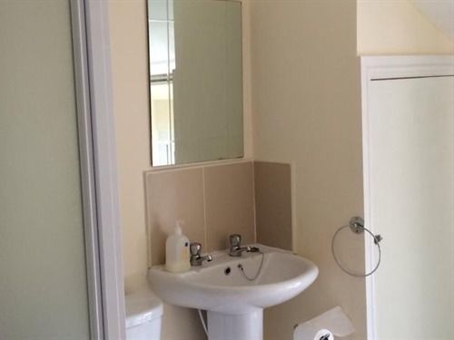 Number 19 Guest House - Self Check In - Under 4 Miles From Barrow In Furness Dalton in Furness Exterior photo